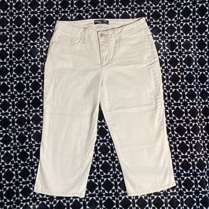 RIDERS by Lee- Mid Rise CAPRI jeans, size 6M